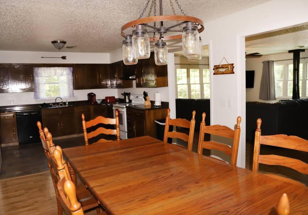 3 Bedroom Vacation Next To Silver Dollar * Branson