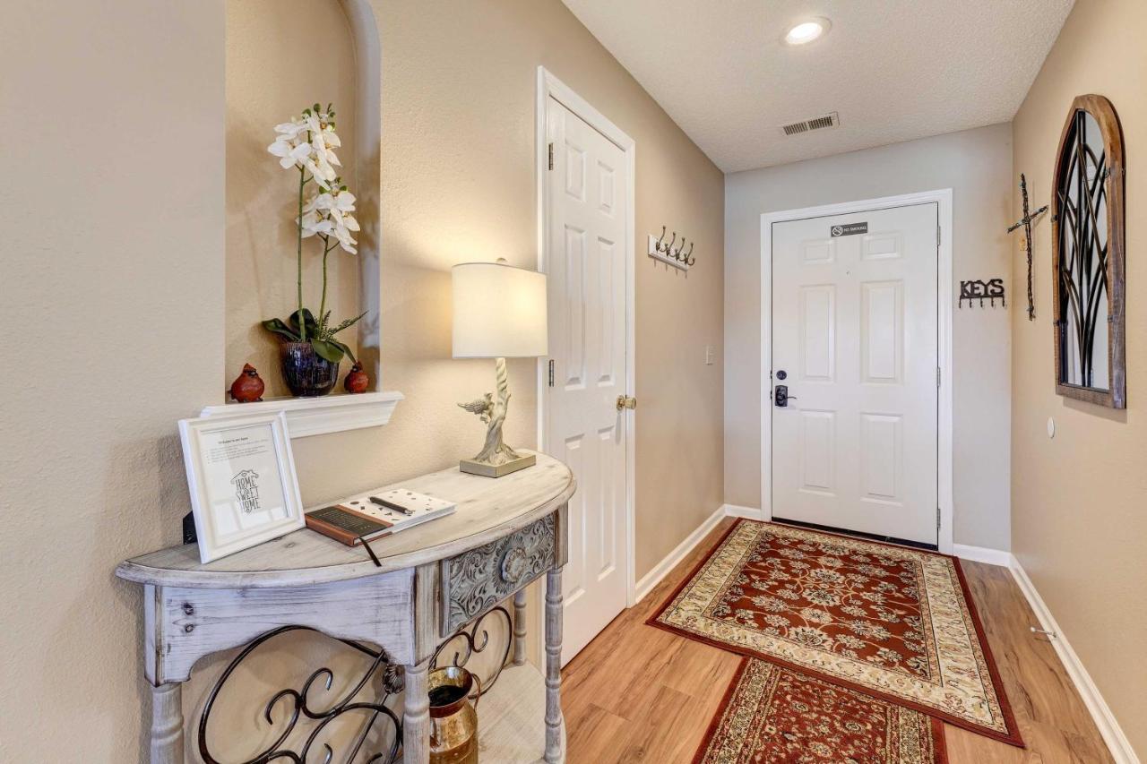 1 Mi To Dolly Partons Stampede! Apartment Branson