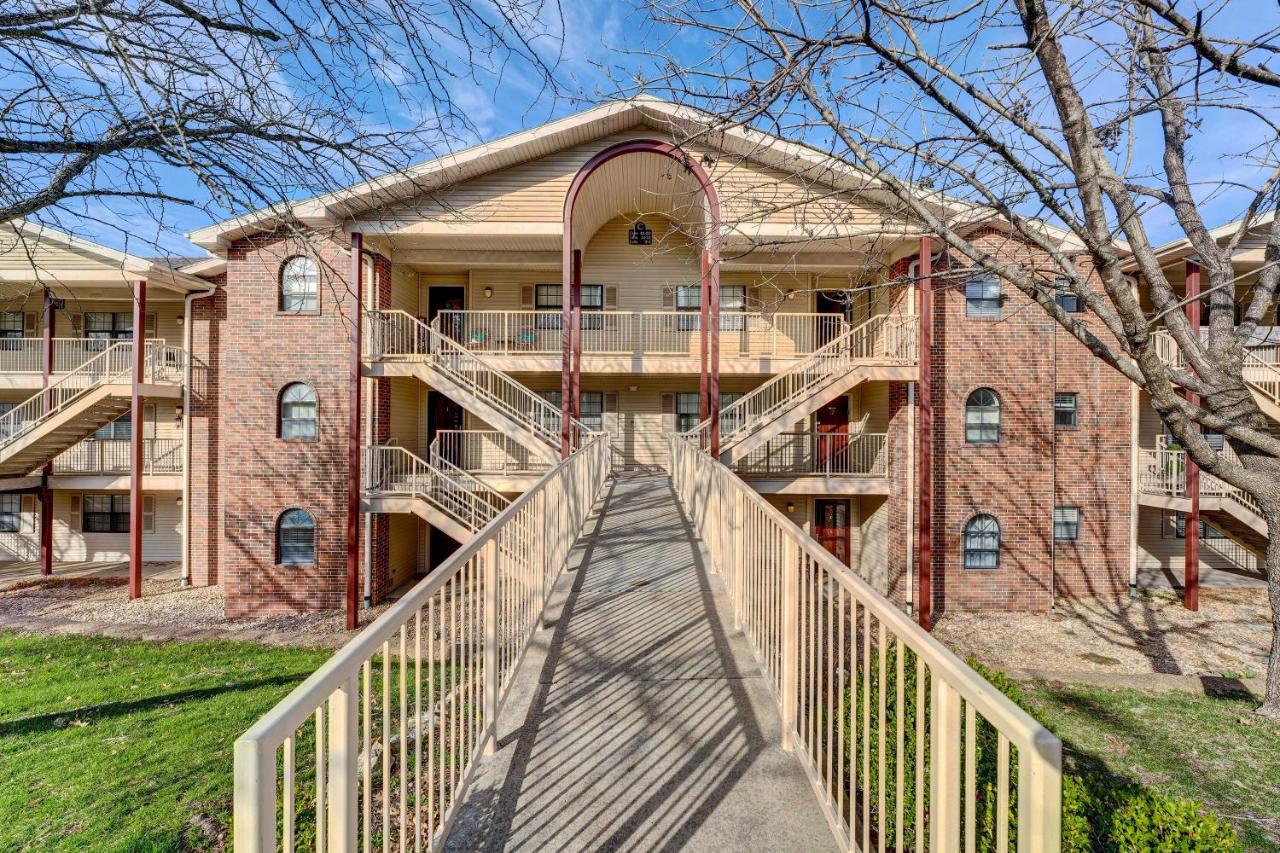 1 Mi To Dolly Partons Stampede! Apartment Branson