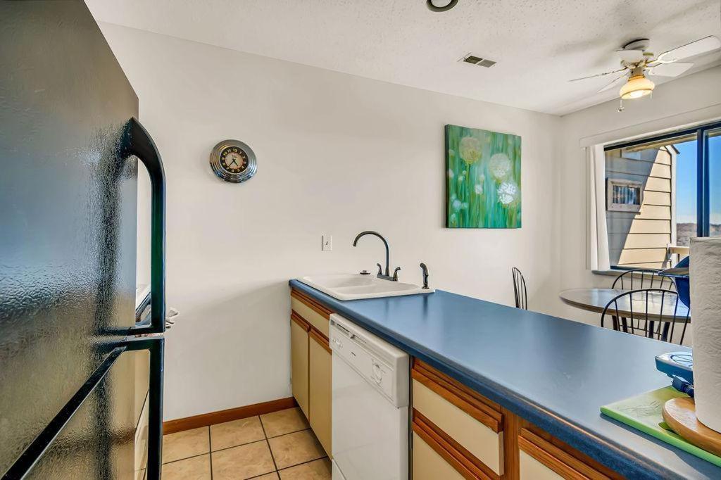 White Oak -- 103 Holiday home *