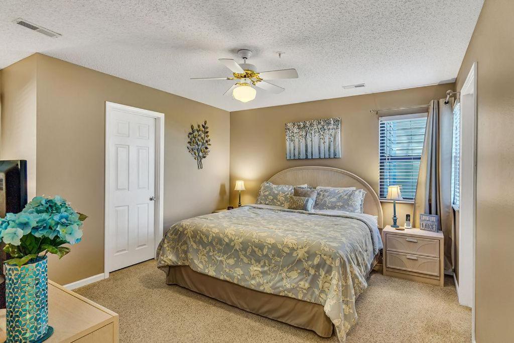 White Pine -- 1204 Holiday home *