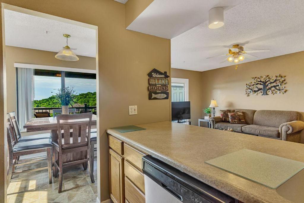 White Pine -- 1204 * Branson