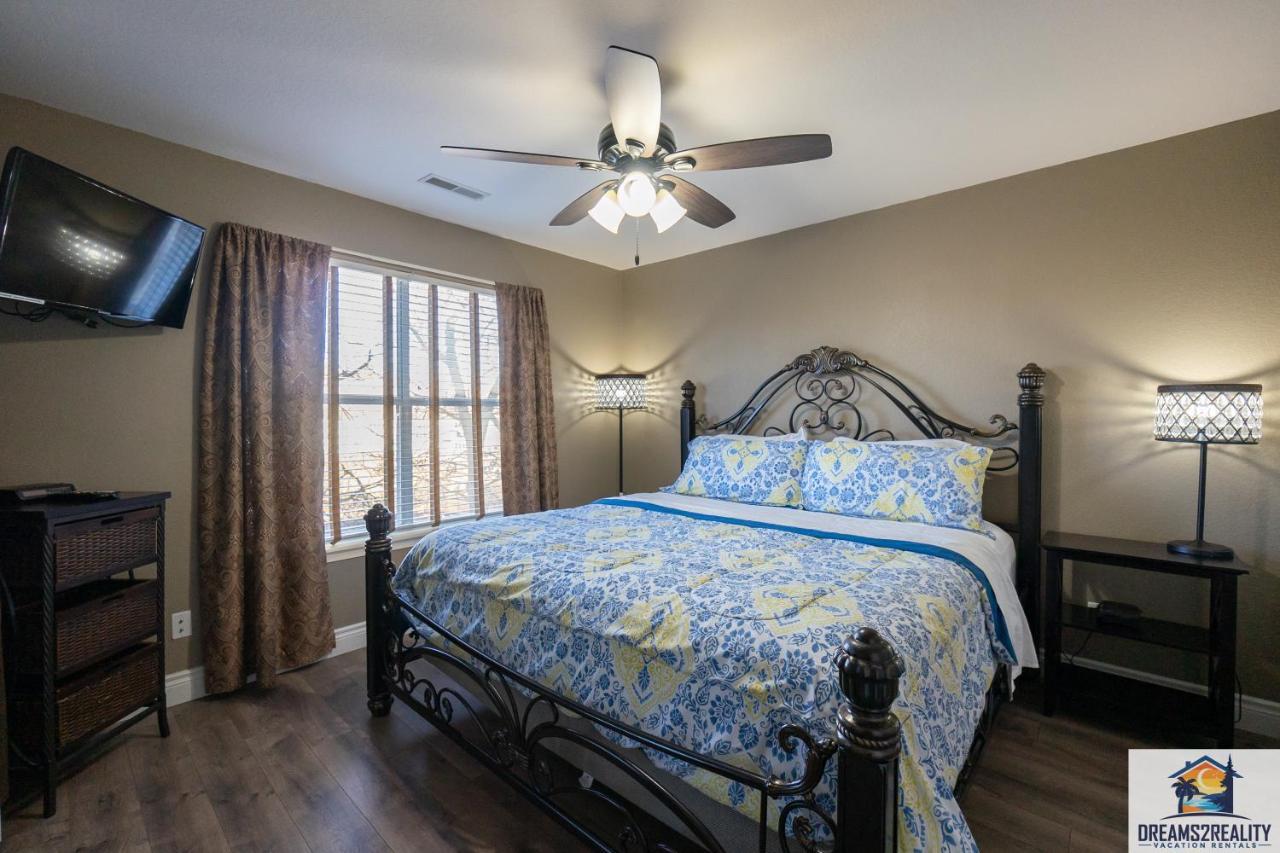2br Walk-in - Near The 76 Strip - Pool - Free Tickets Included - Clc-6 * Branson