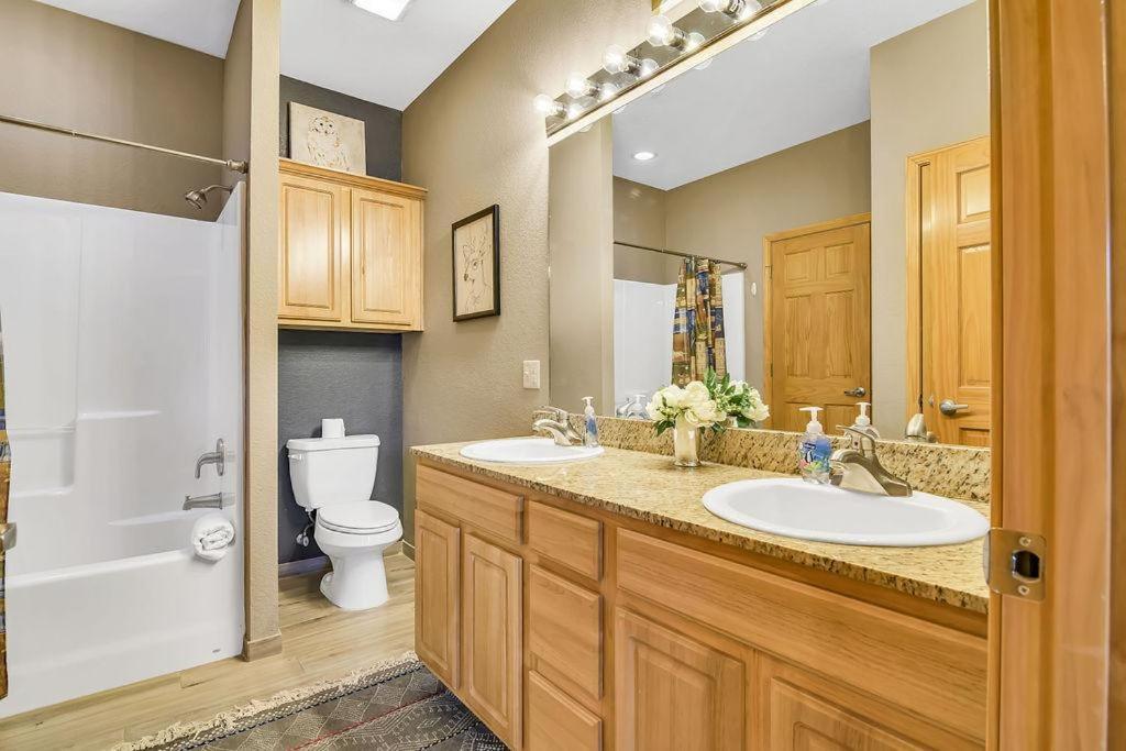 Holiday home Reel Paradise Branson