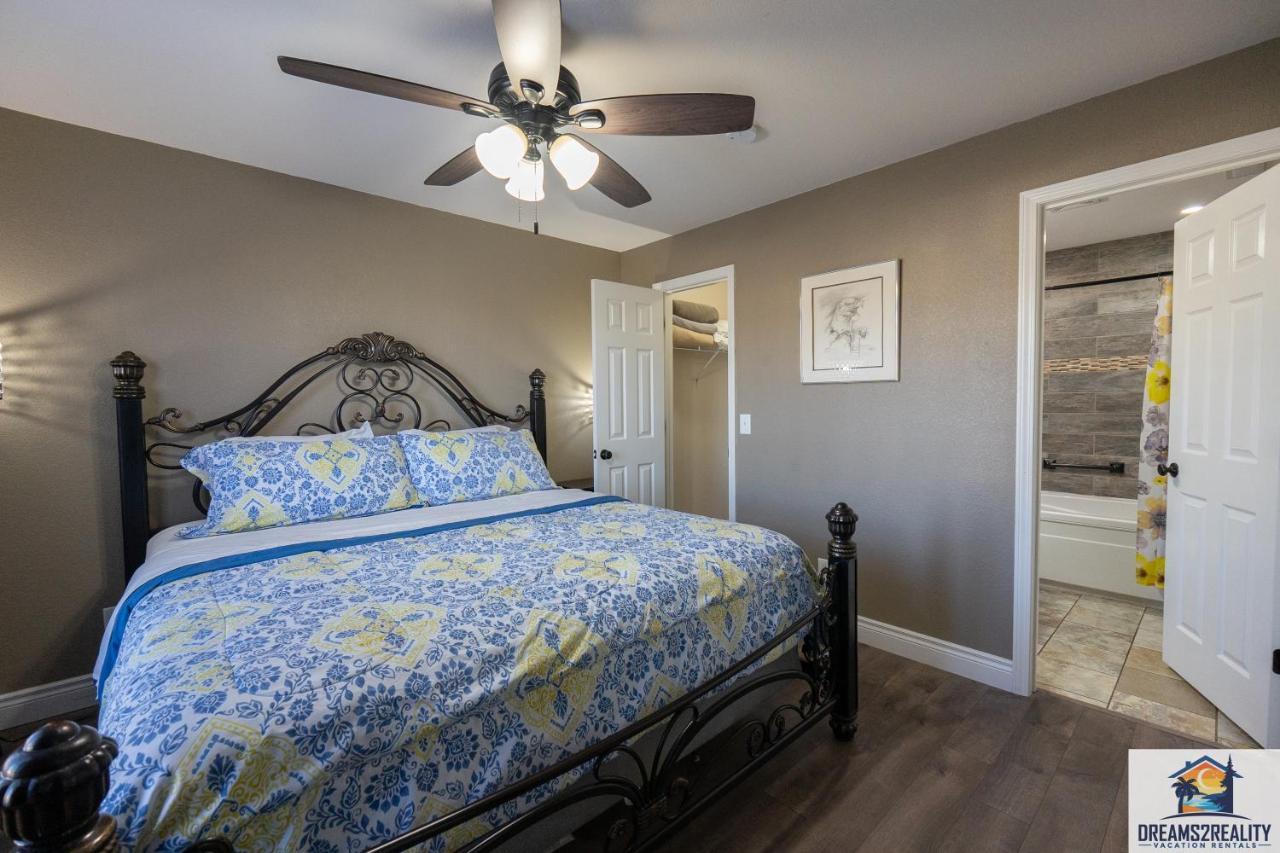 Holiday home 2br Walk-in - Near The 76 Strip - Pool - Free Tickets Included - Clc-6