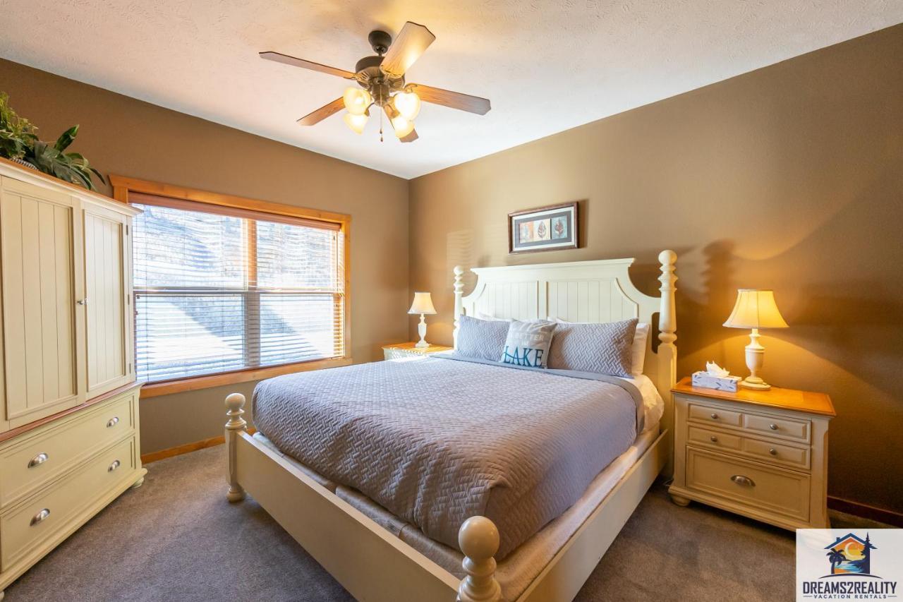 Holiday home Forest Heights - 6br - Pool Table - Near Silver Dollar - Free Tickets Included Branson