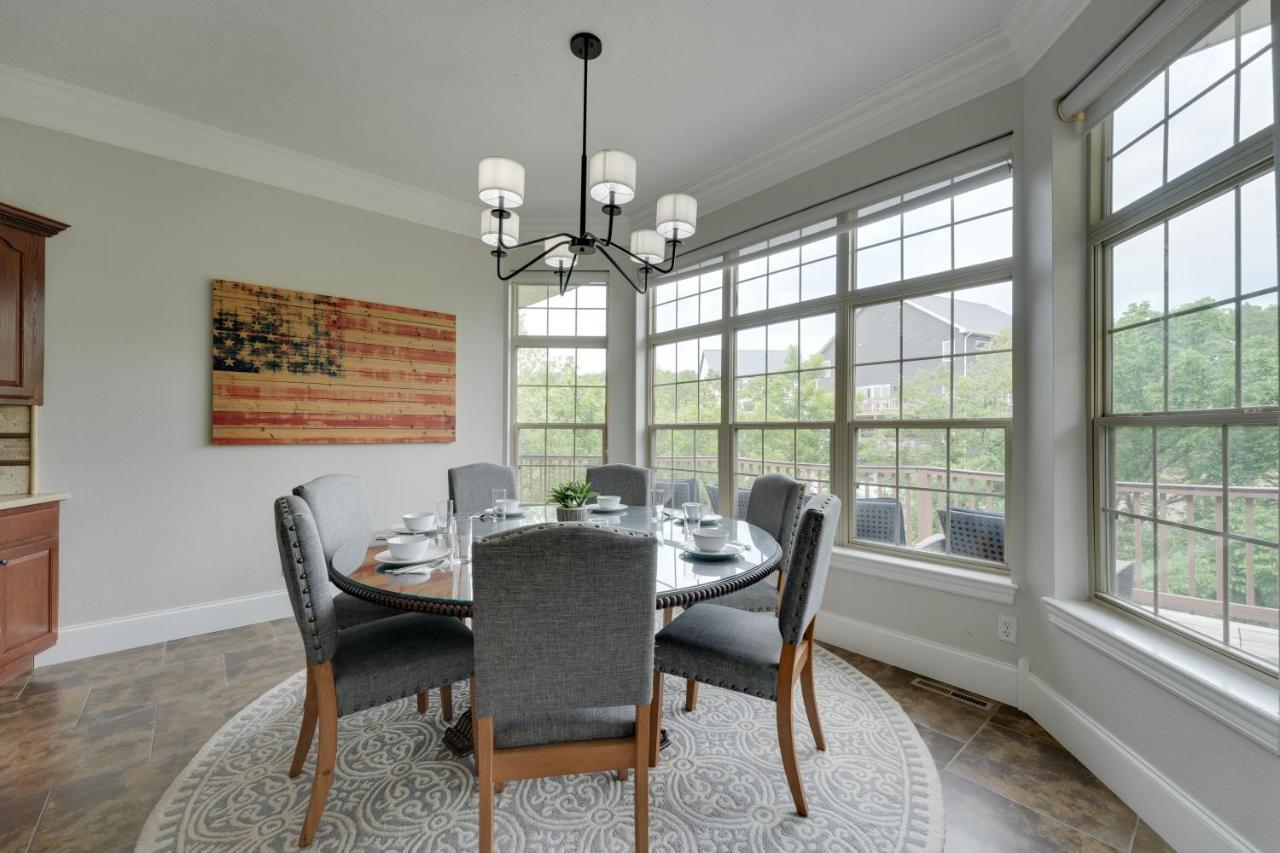 Holiday home Magnificent Hideaway With Game Room!