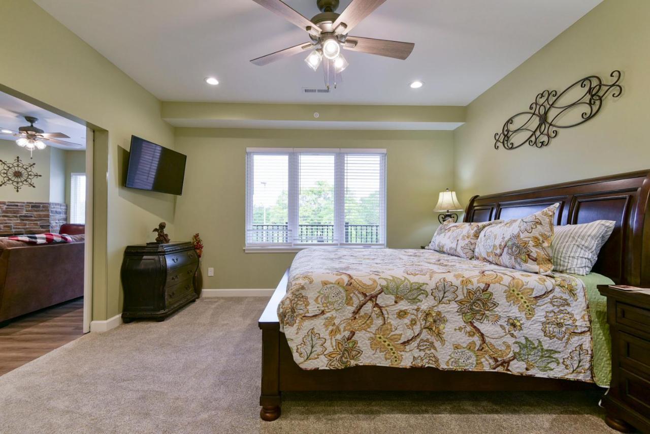 Thousand Hills Luxury Condos: Heart Of Retreat Branson