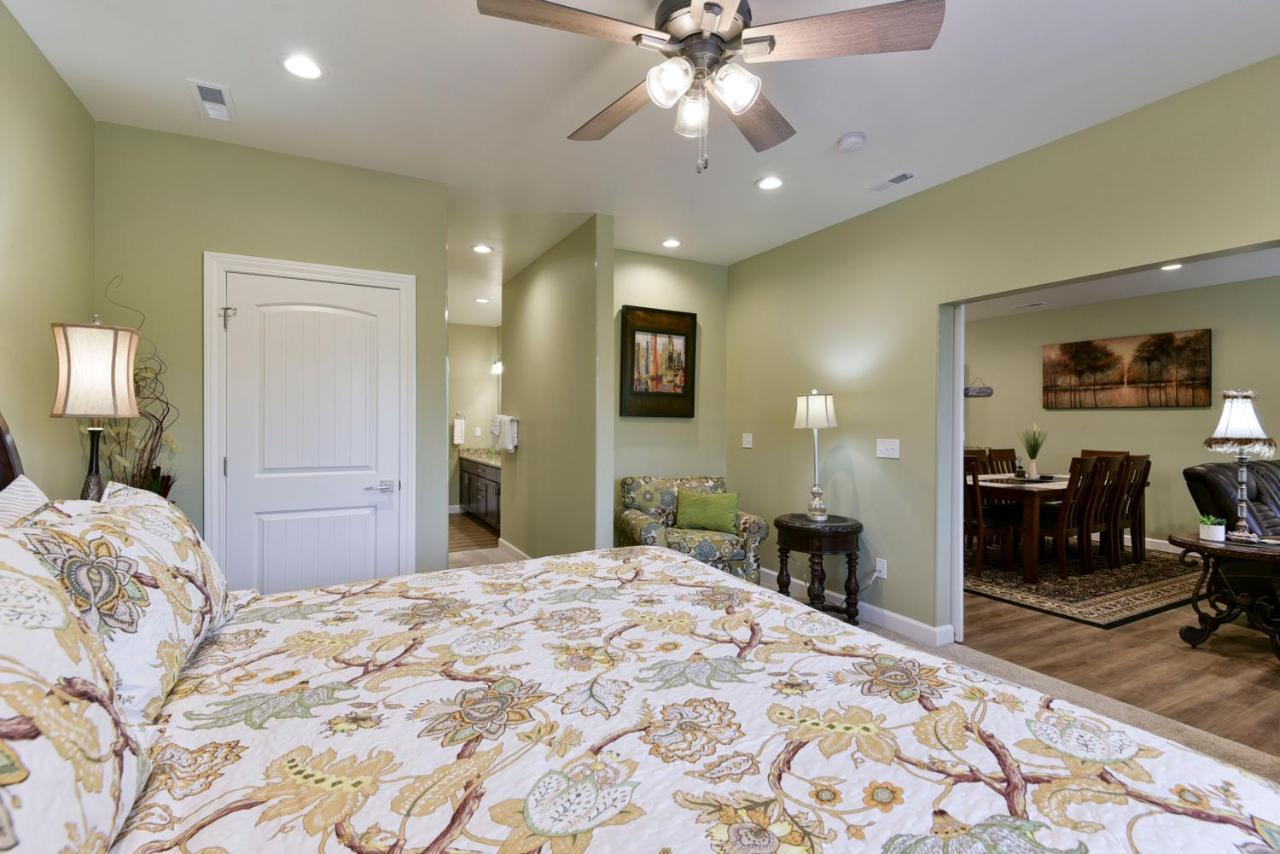 Thousand Hills Luxury Condos: Heart Of Retreat Aparthotel *