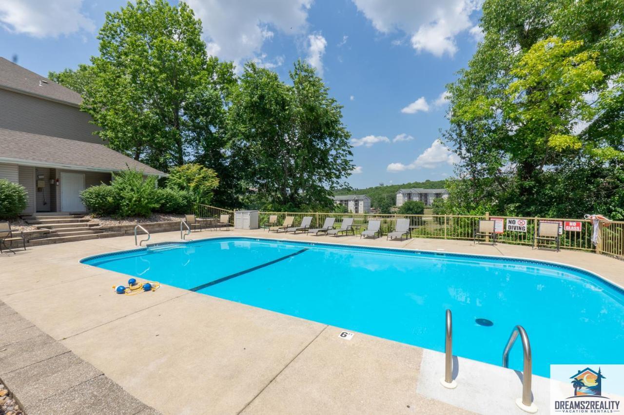 2br Walk-in - Near The 76 Strip - Pool - Free Tickets Included - Clc-6 Holiday home Branson