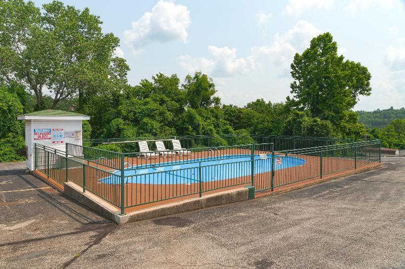 Hotel Evergreen Branson