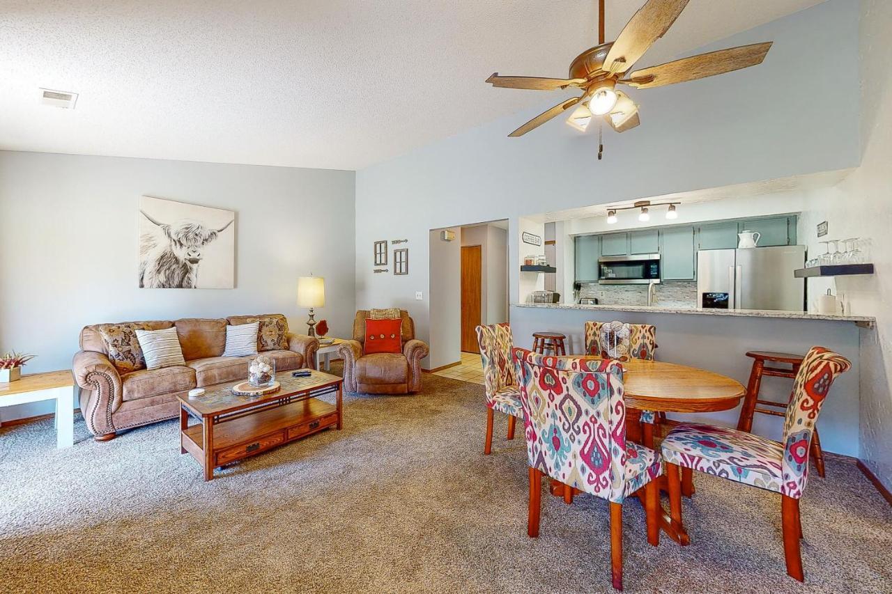 Turnberry At Pointe Royale