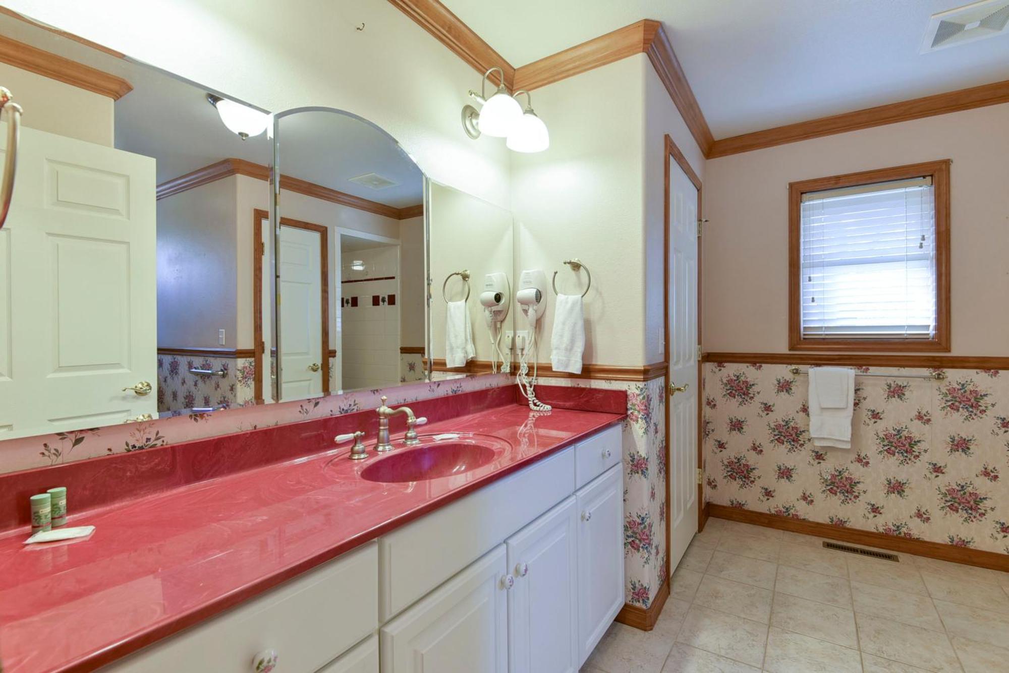 5 Bedroom Vacation Next To Silver Dollar Branson