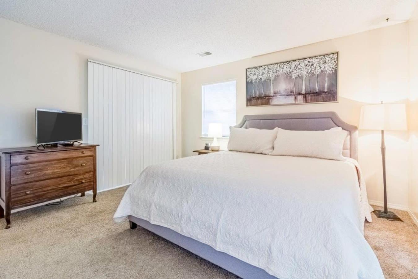 At Pointe Royale With Indoor Pool And Hot Tub Walking Distance To Clubhouse