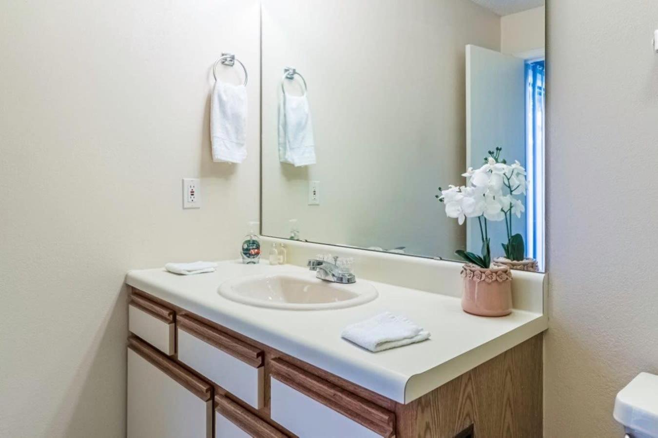 At Pointe Royale With Indoor Pool And Hot Tub Walking Distance To Clubhouse * Branson