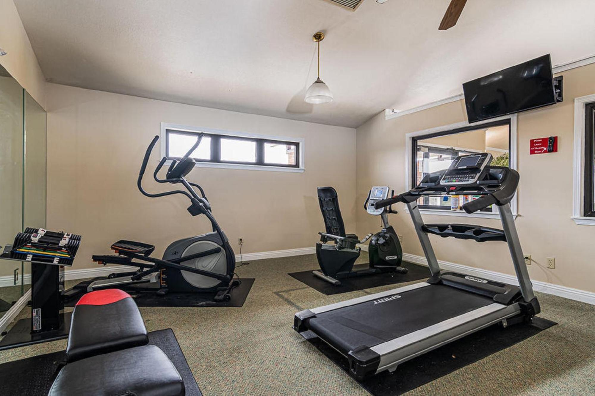Aparthotel Thousand Hills Luxury Condos: Heart Of Retreat