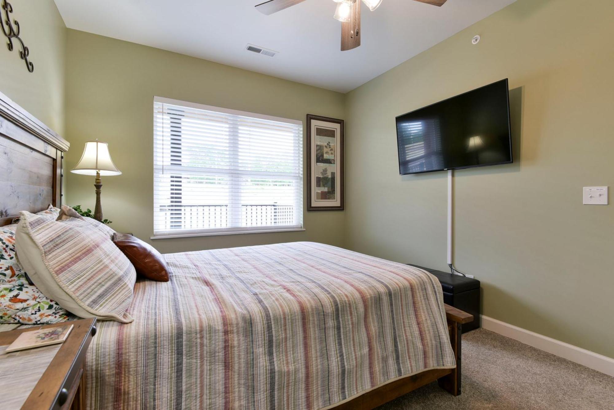 Thousand Hills Luxury Condos: Heart Of Retreat
