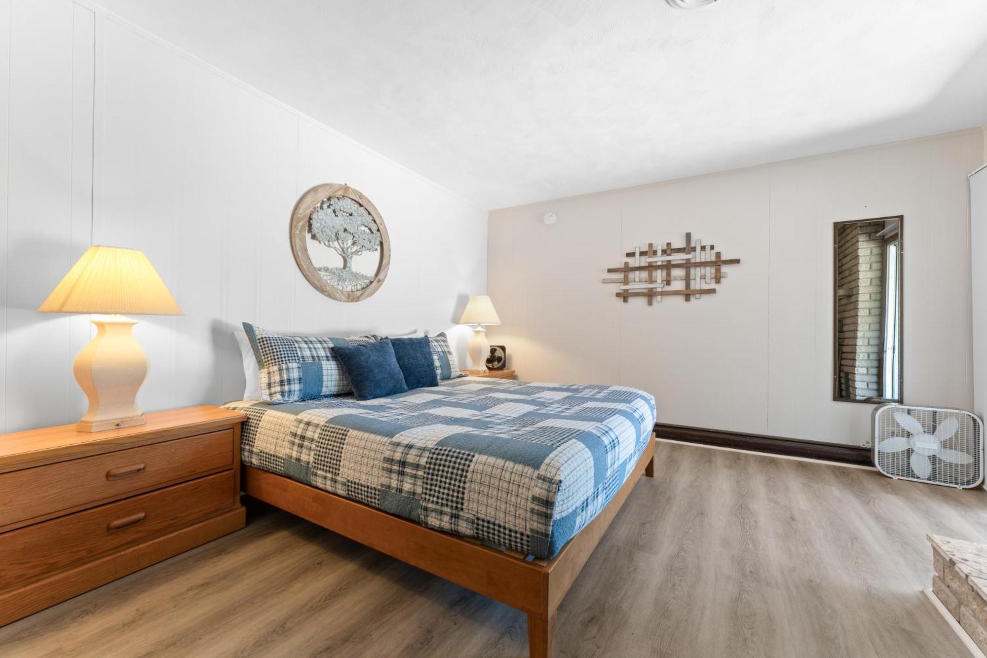 Osage Apartment *