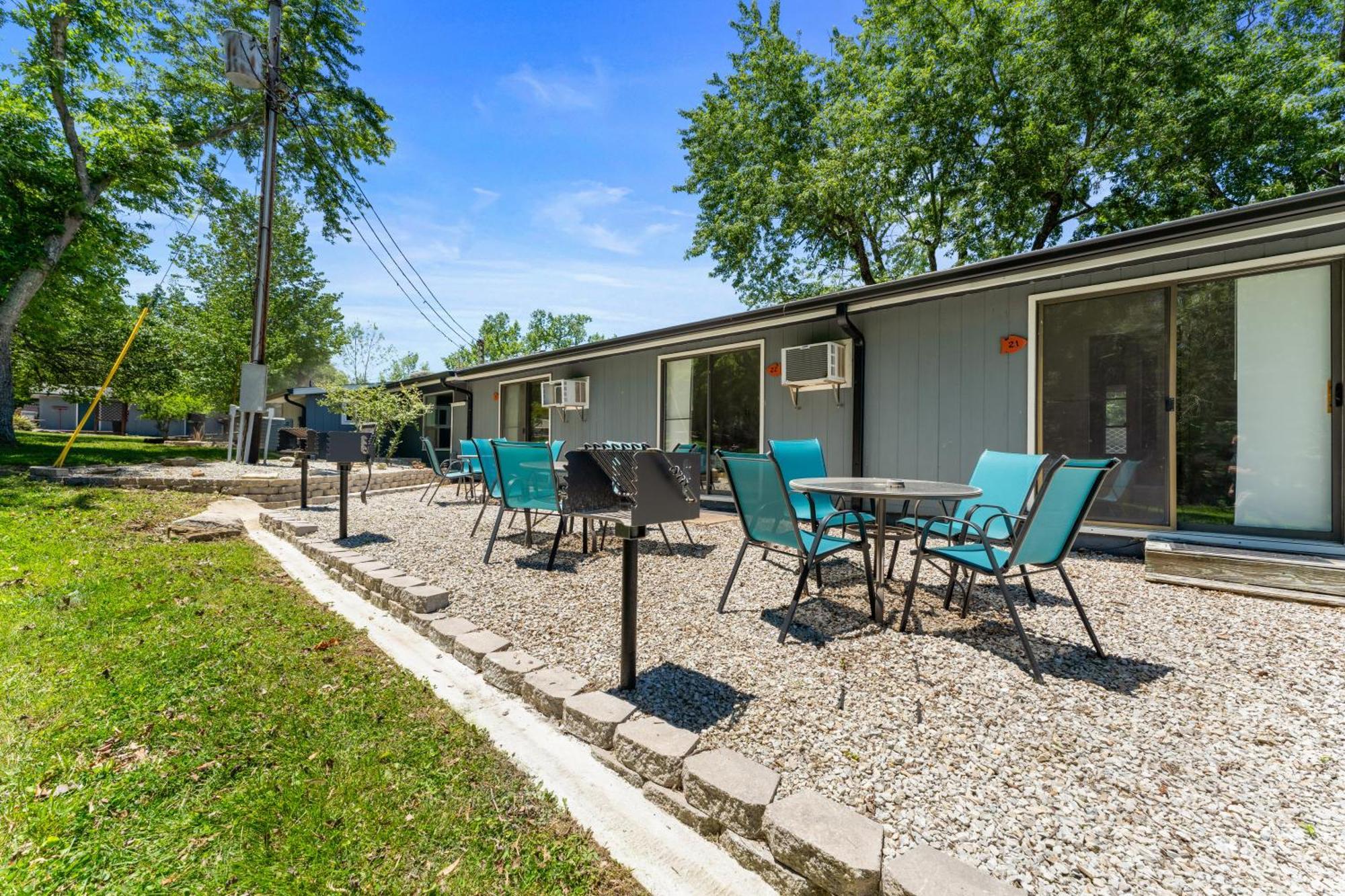 Osage Apartment