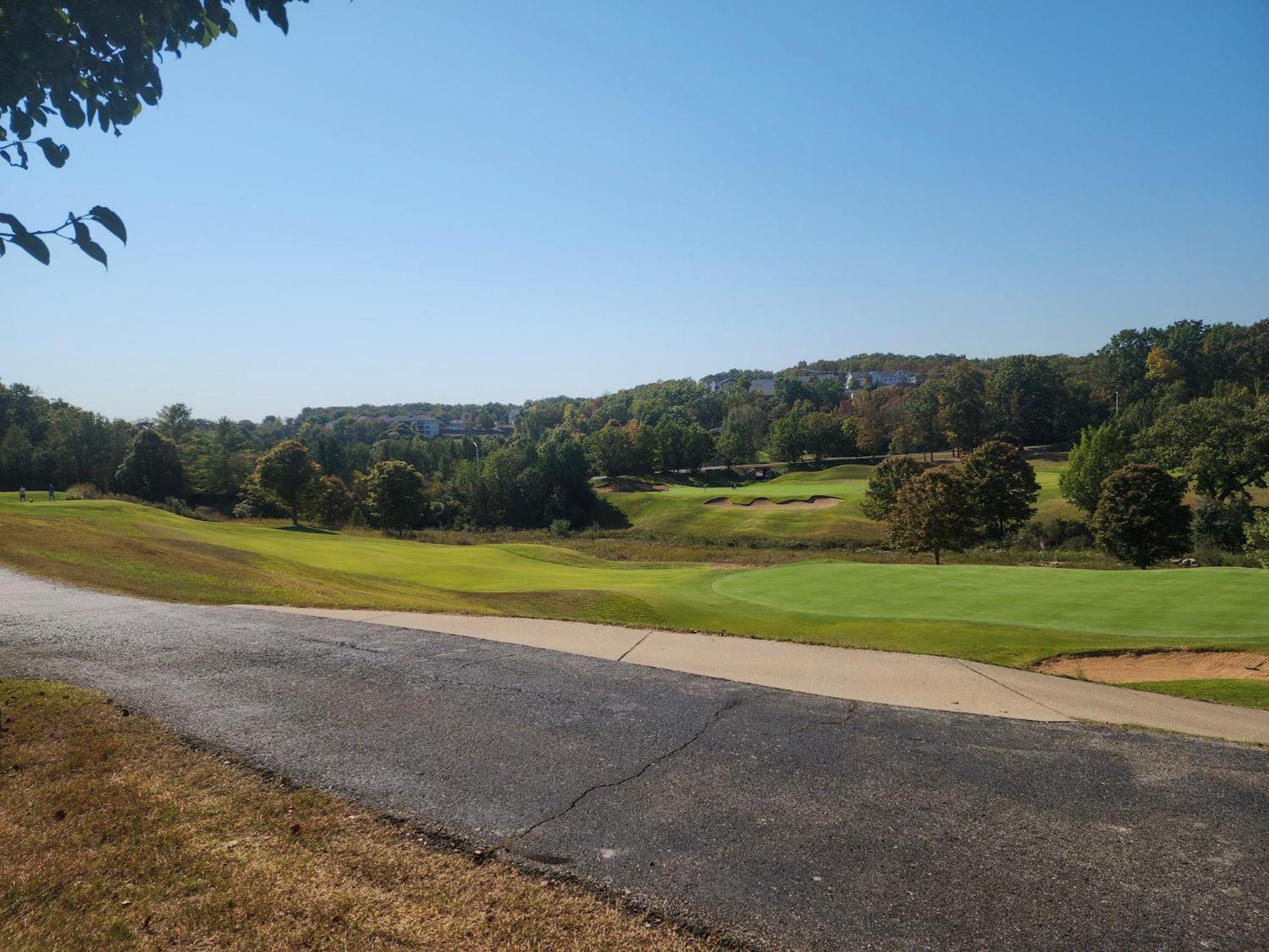 Apartment Golf Course View - Centrally Located - Free Attraction Tickets Included - Stairs Required - Fw7-1
