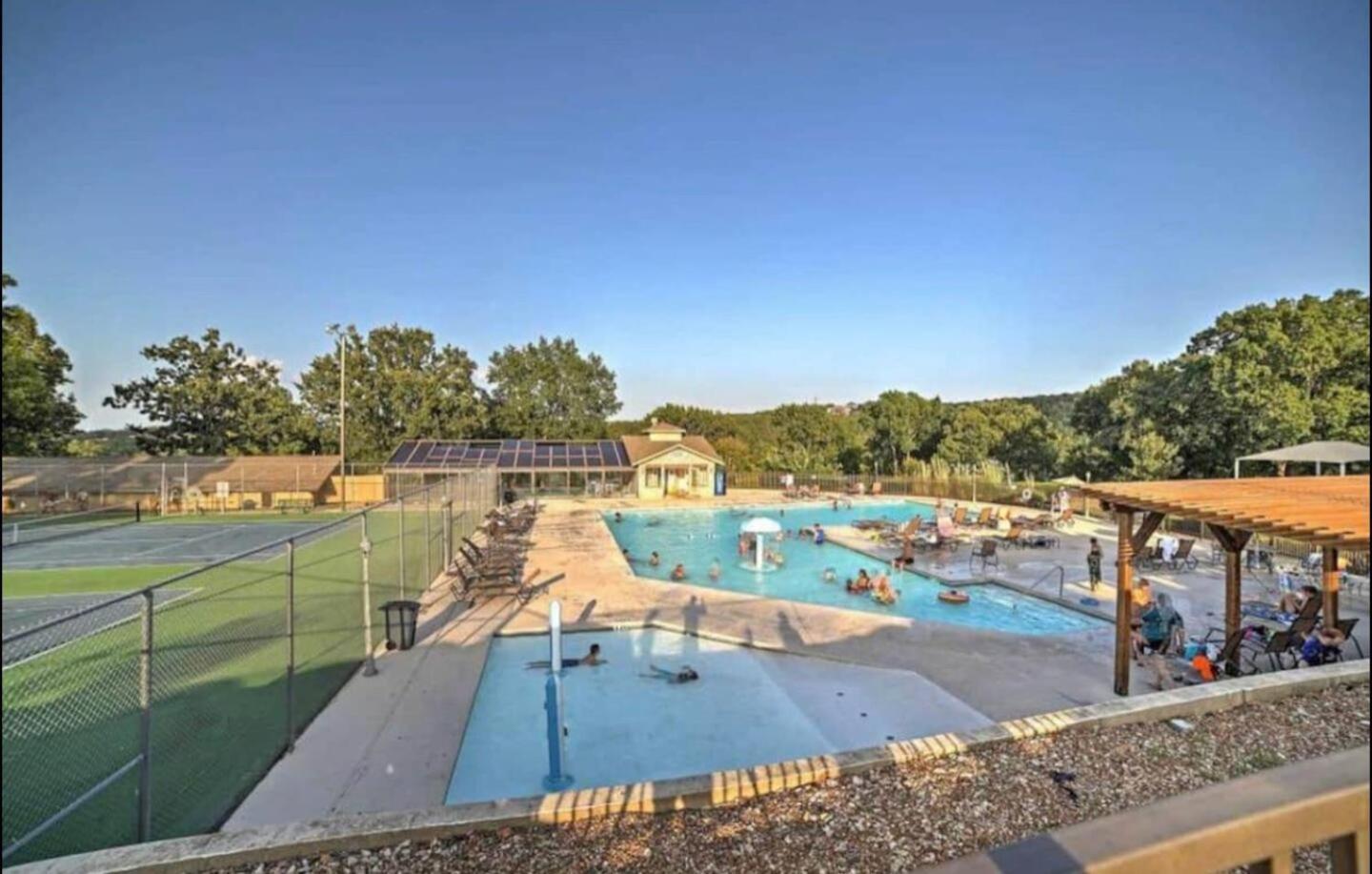 Royale Resort Branson