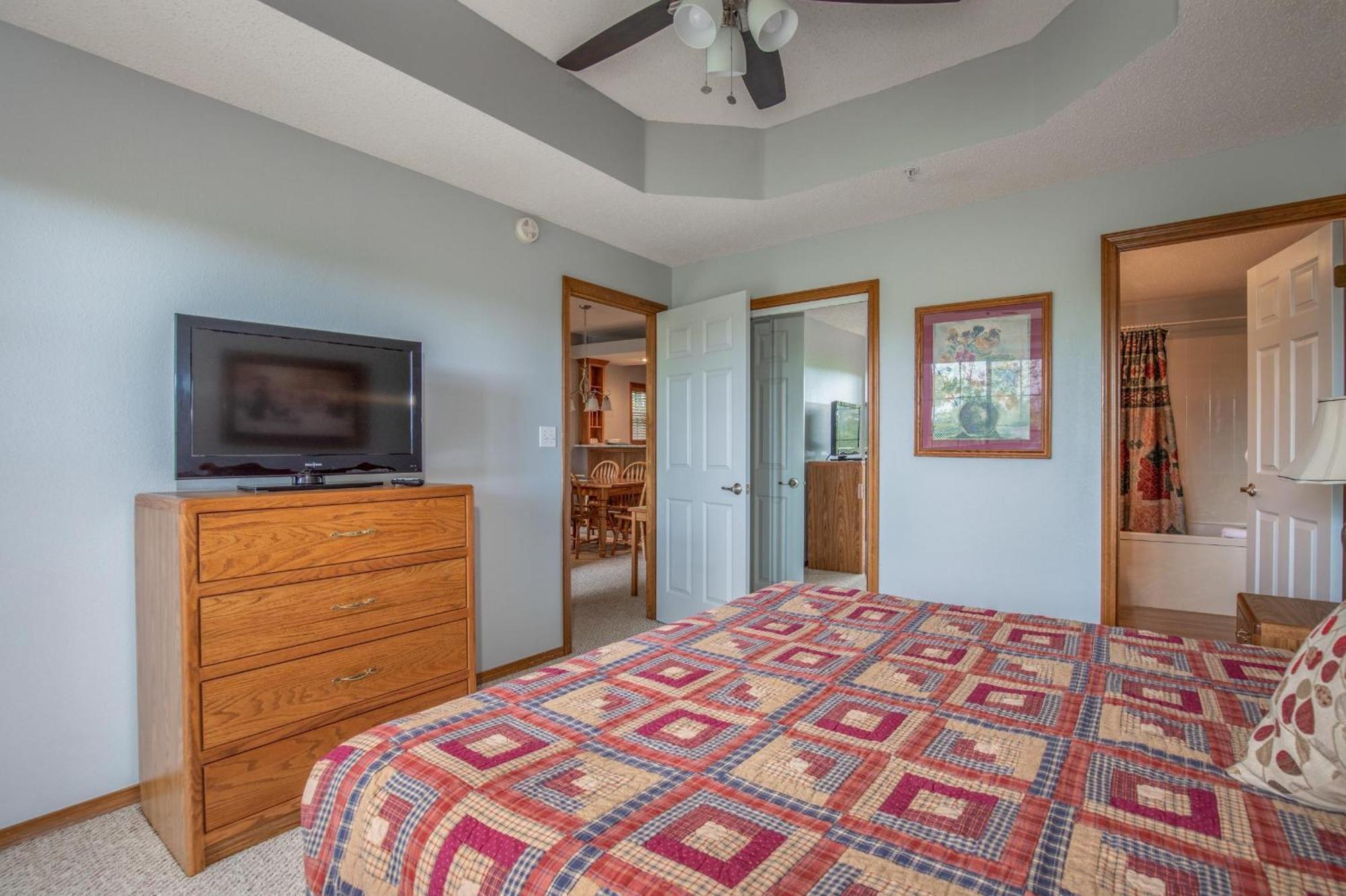2br Village At Indian Point 1004 Near Sdc-free Tickets Daily Up To $500 Branson
