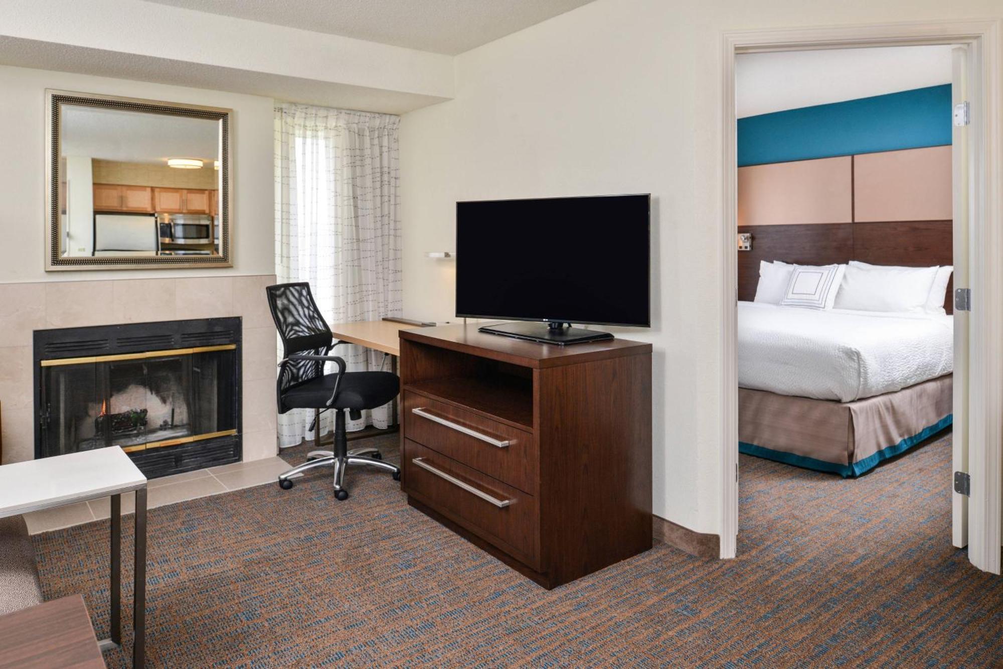 By Marriott Hotel 3*