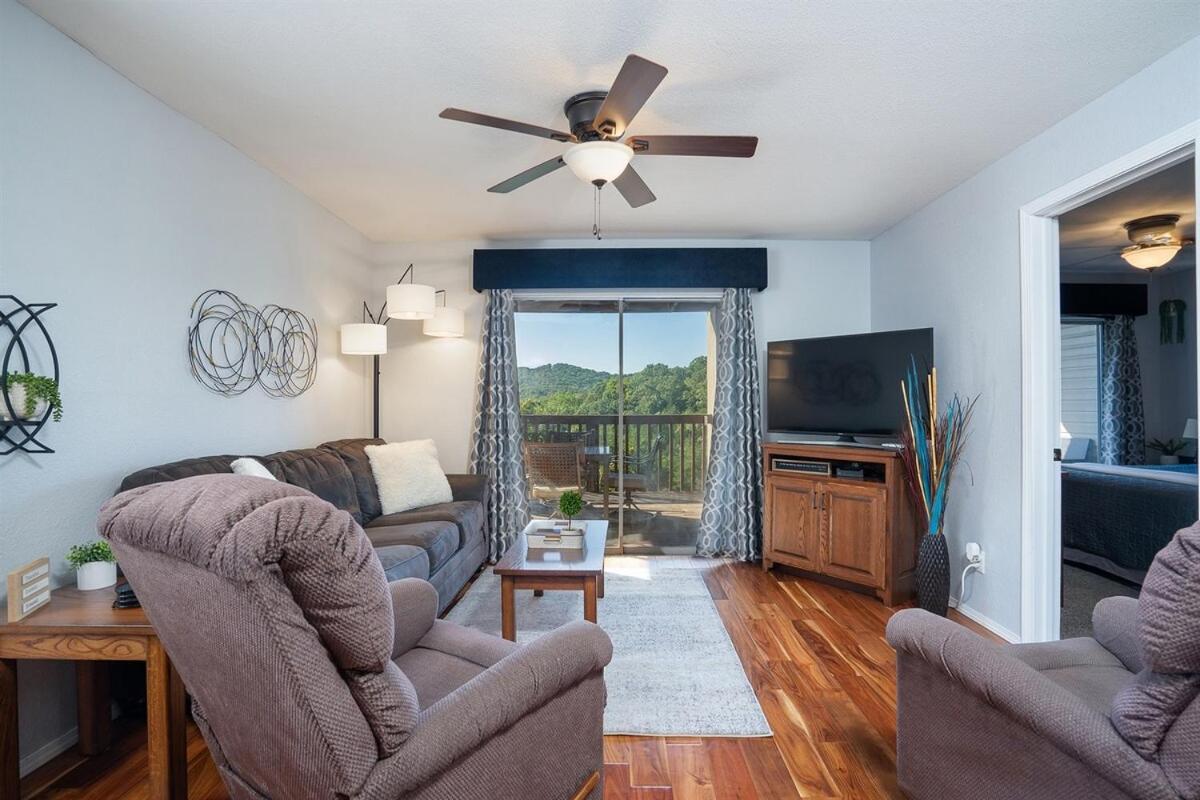 The Cove 9-3 By Sdc, Big Deck, Pool, Hot Tub, Lake View, No Stairs Apartment *