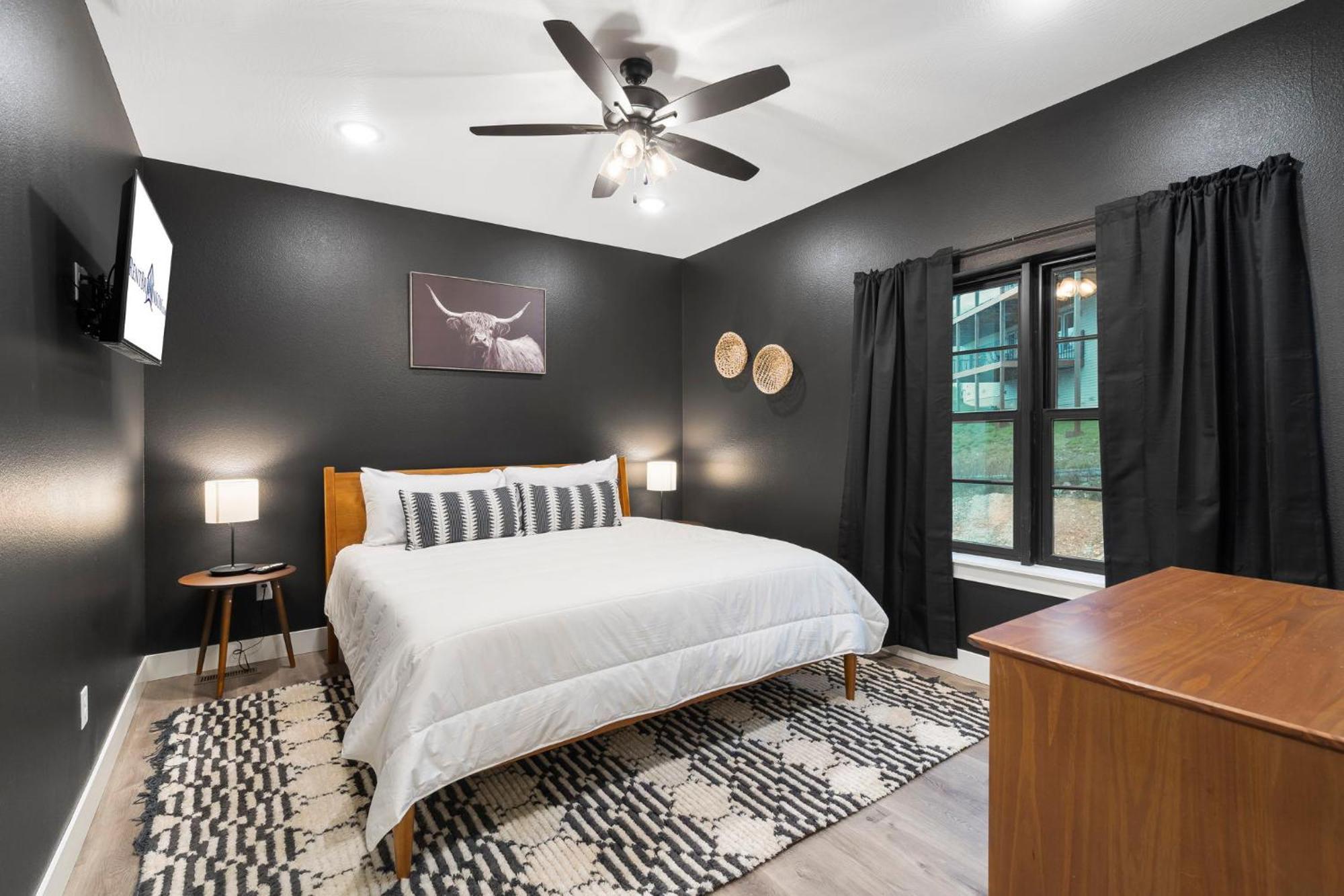 Gorgeous Views, $400 Daily Local Activities, Community Amenities, Near Sdc! *