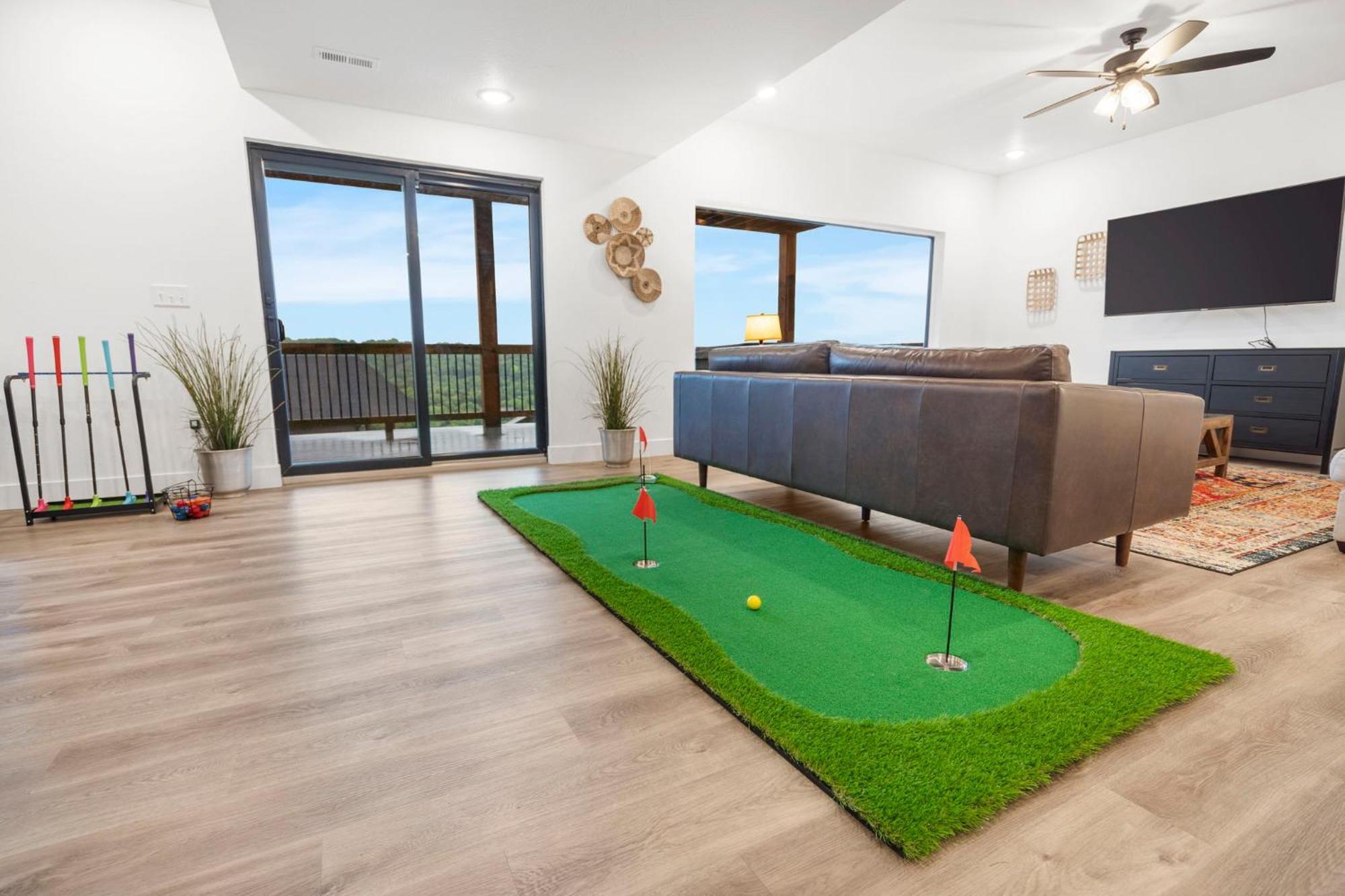 Gorgeous Views, $400 Daily Local Activities, Community Amenities, Near Sdc! Holiday home *