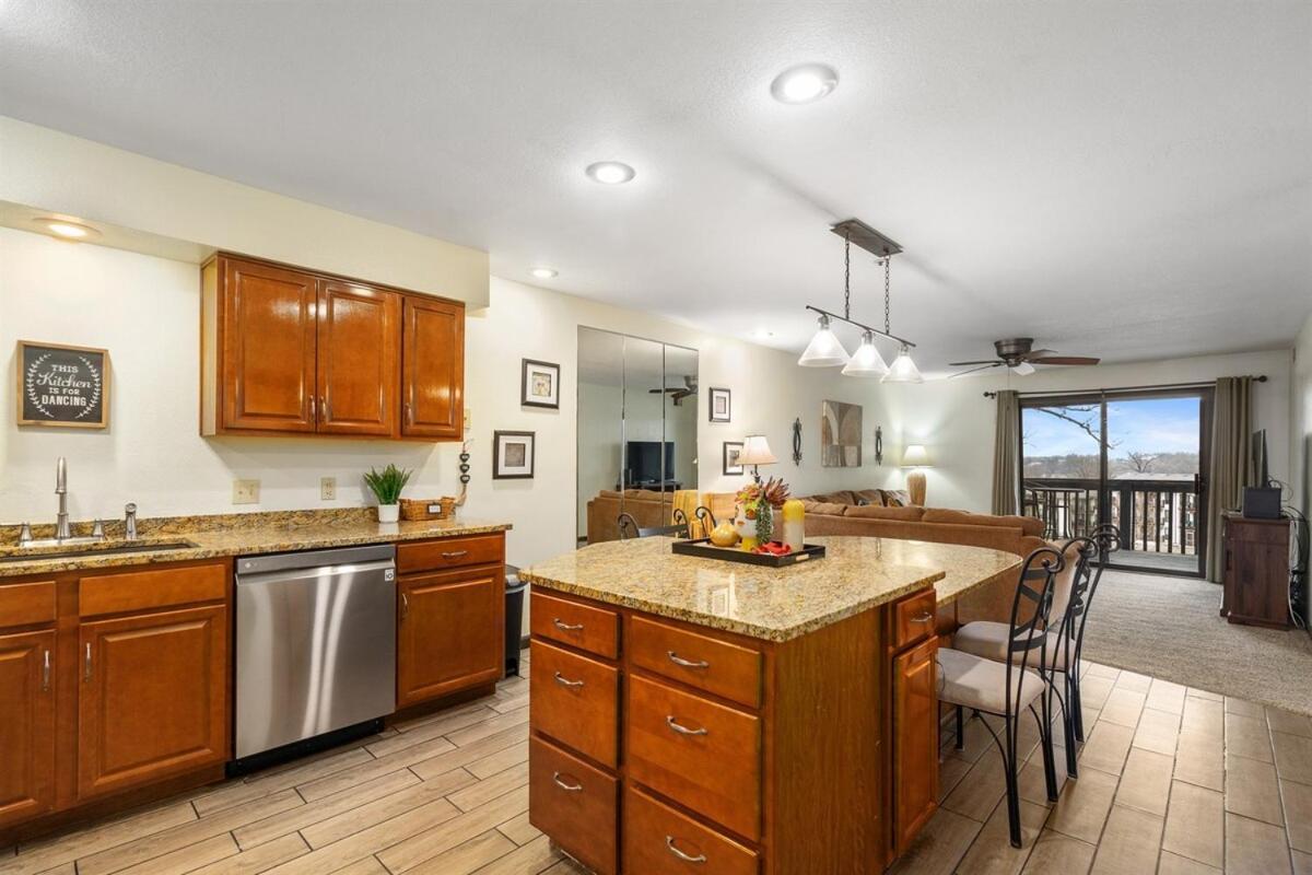 Pointe Royale 52-7, Golf, Indoor And Outdoor Pools Apartment