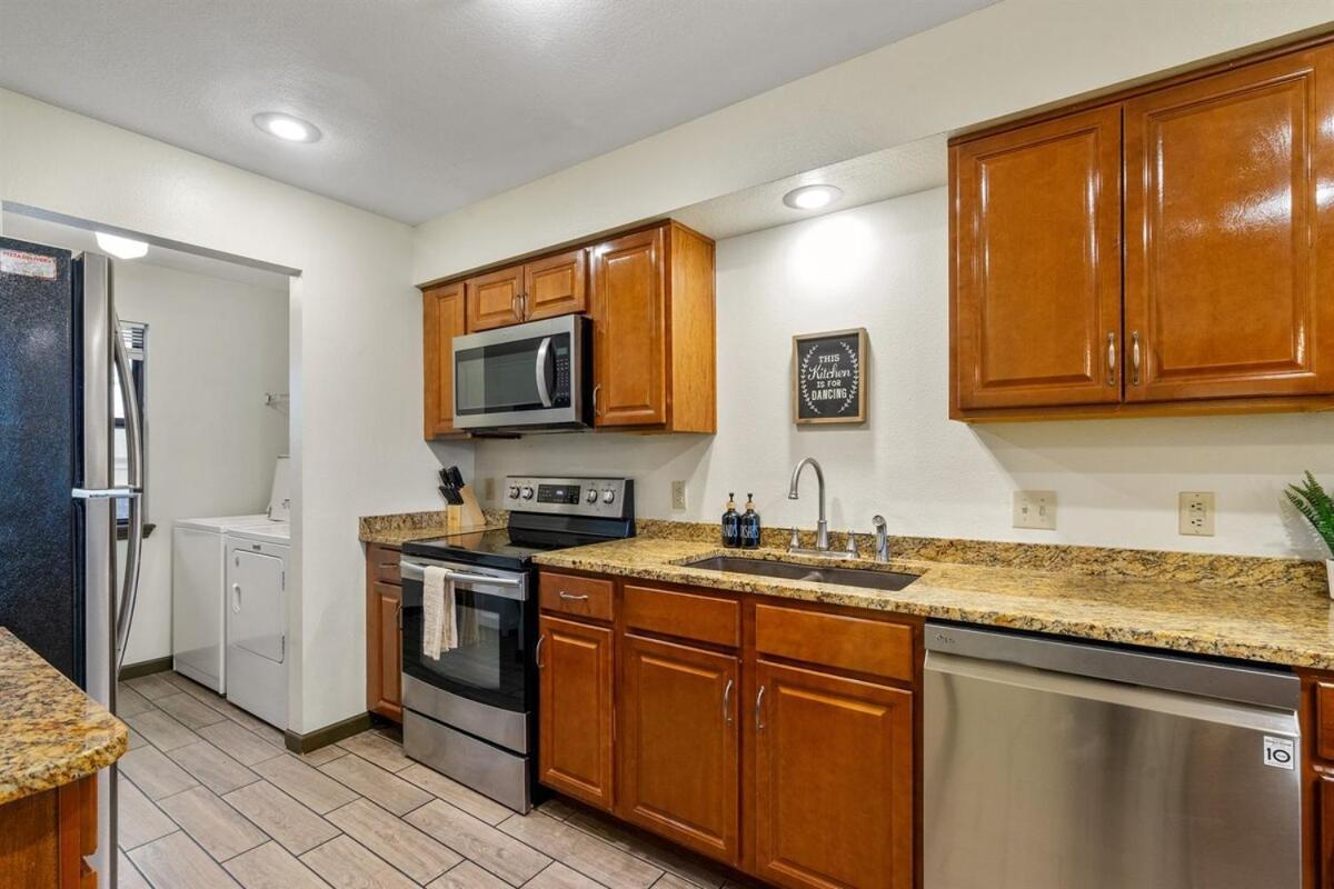 Pointe Royale 52-7, Golf, Indoor And Outdoor Pools Apartment *