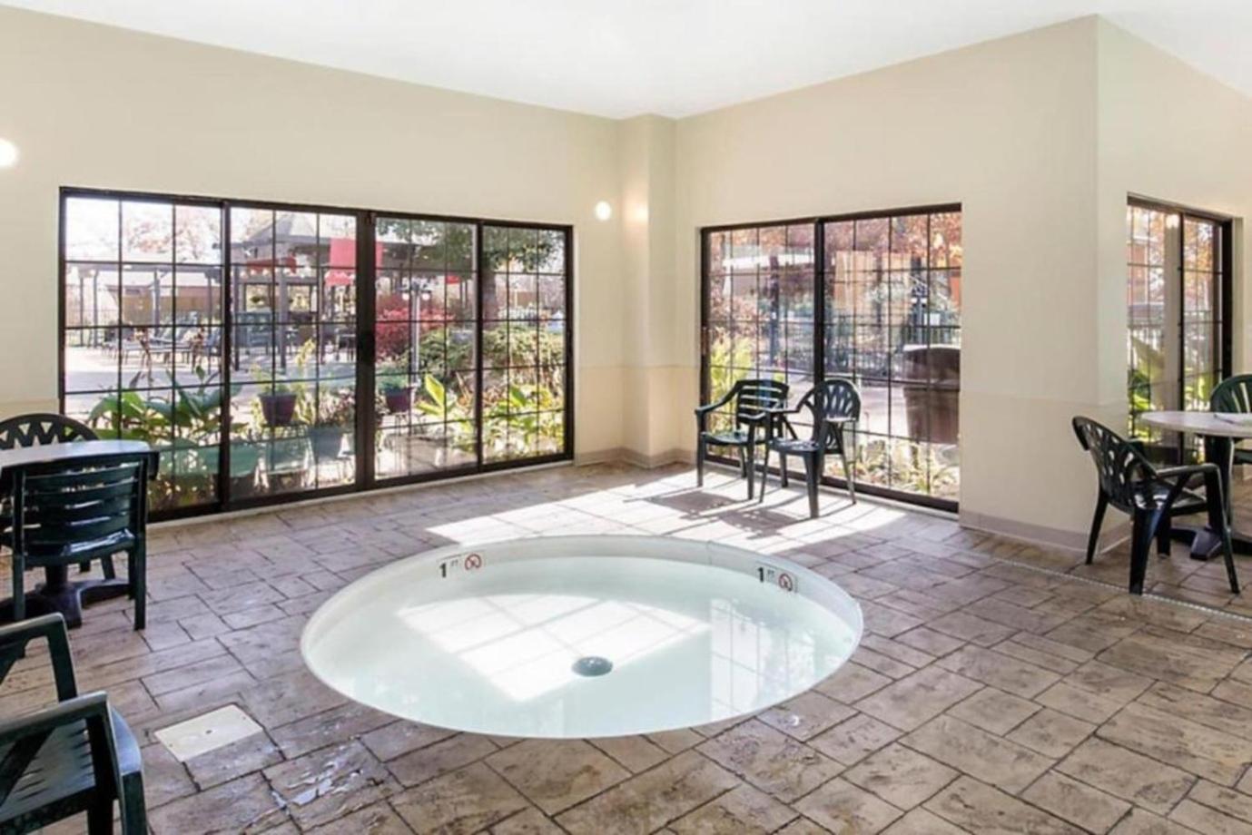 Holiday home Enjoy In A Great 1bd With Amenities Including Mini-golf Branson