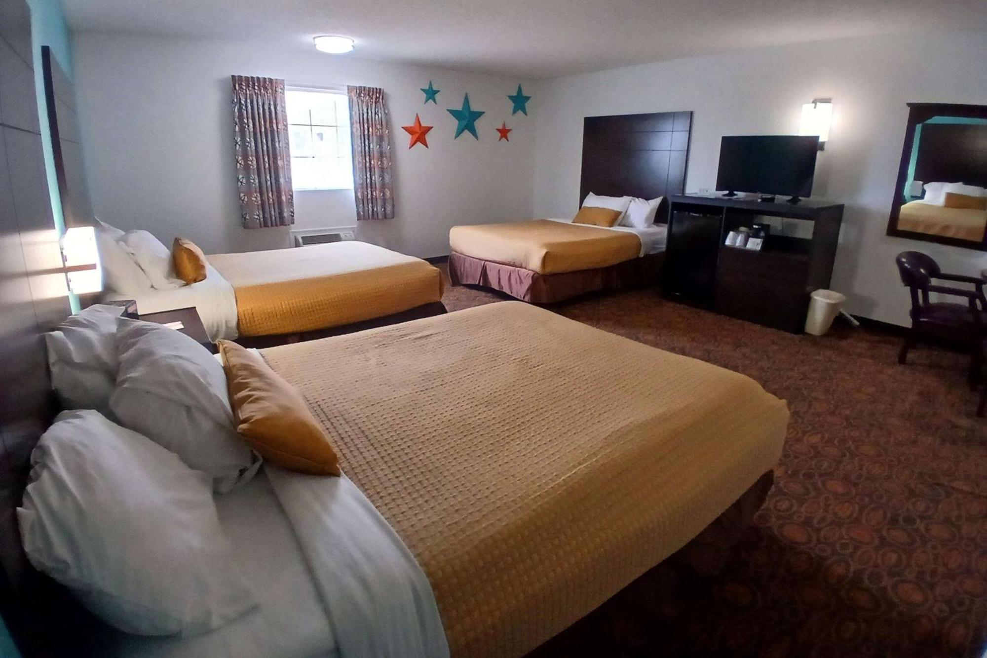 Howard Johnson By Wyndham Theatre District Branson