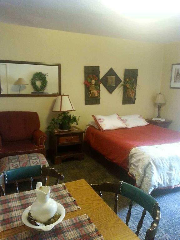 Taneycomo Lakefront Branson