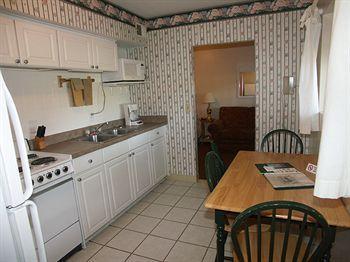 Lilleys' Landing & Marina Branson