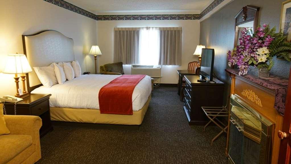 The Grand Victorian Hotel *