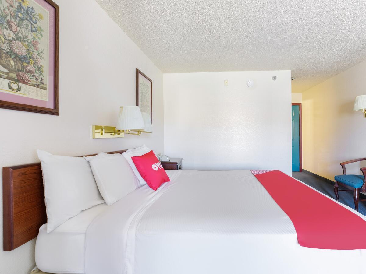 Oyo Hotel Branson Victorian Palace